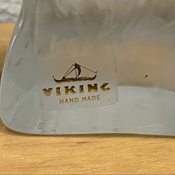 Vintage VIKING Clear Satin Glass Praying Boy and Girl Figurine - Picture 12 of 13